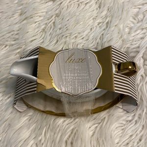 Luxe by Curoa gravy boat & stand sauciers & soucoupe porcelain with metallic